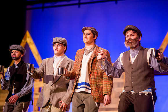 Fiddler on the roof-24