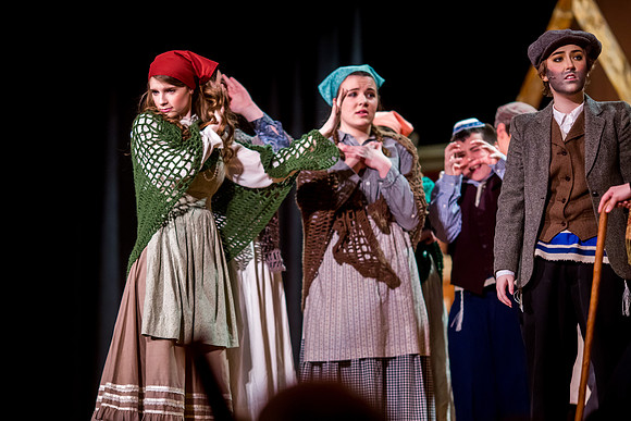 Fiddler on the roof-69
