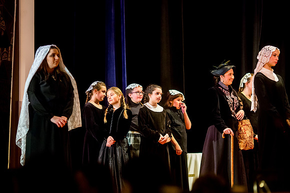 Fiddler on the roof-43