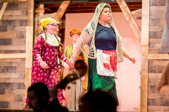 Fiddler on the roof-65