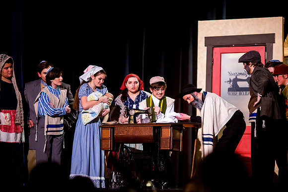 Fiddler on the roof-78